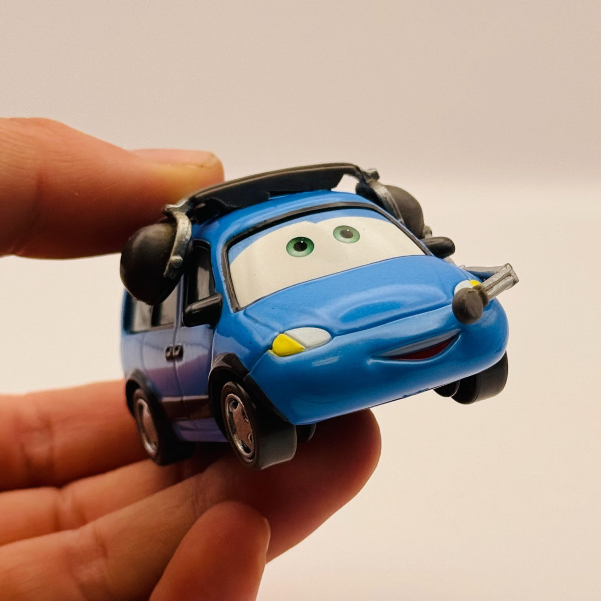 Disney Pixar Cars - CHUCK CHOKE CABLES Final Lap 2010 - 1:55 Diecast