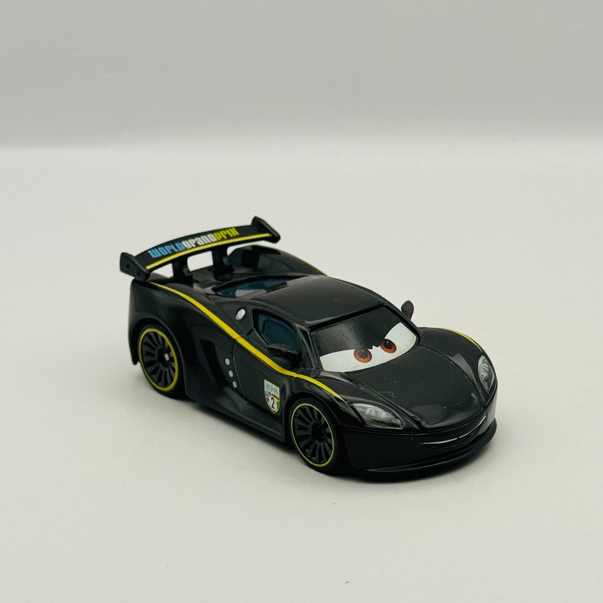 Disney Pixar Cars - LEWIS HAMILTON WGP Cars 2 2011 - 1:55 Diecast