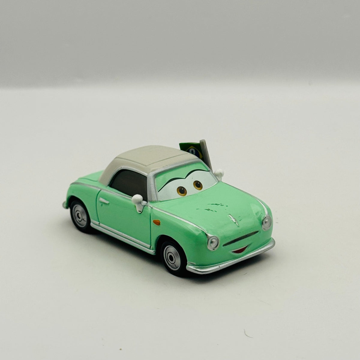 Disney Pixar Cars - DENISE BEAM Race Fans 2014 - 1:55 Diecast