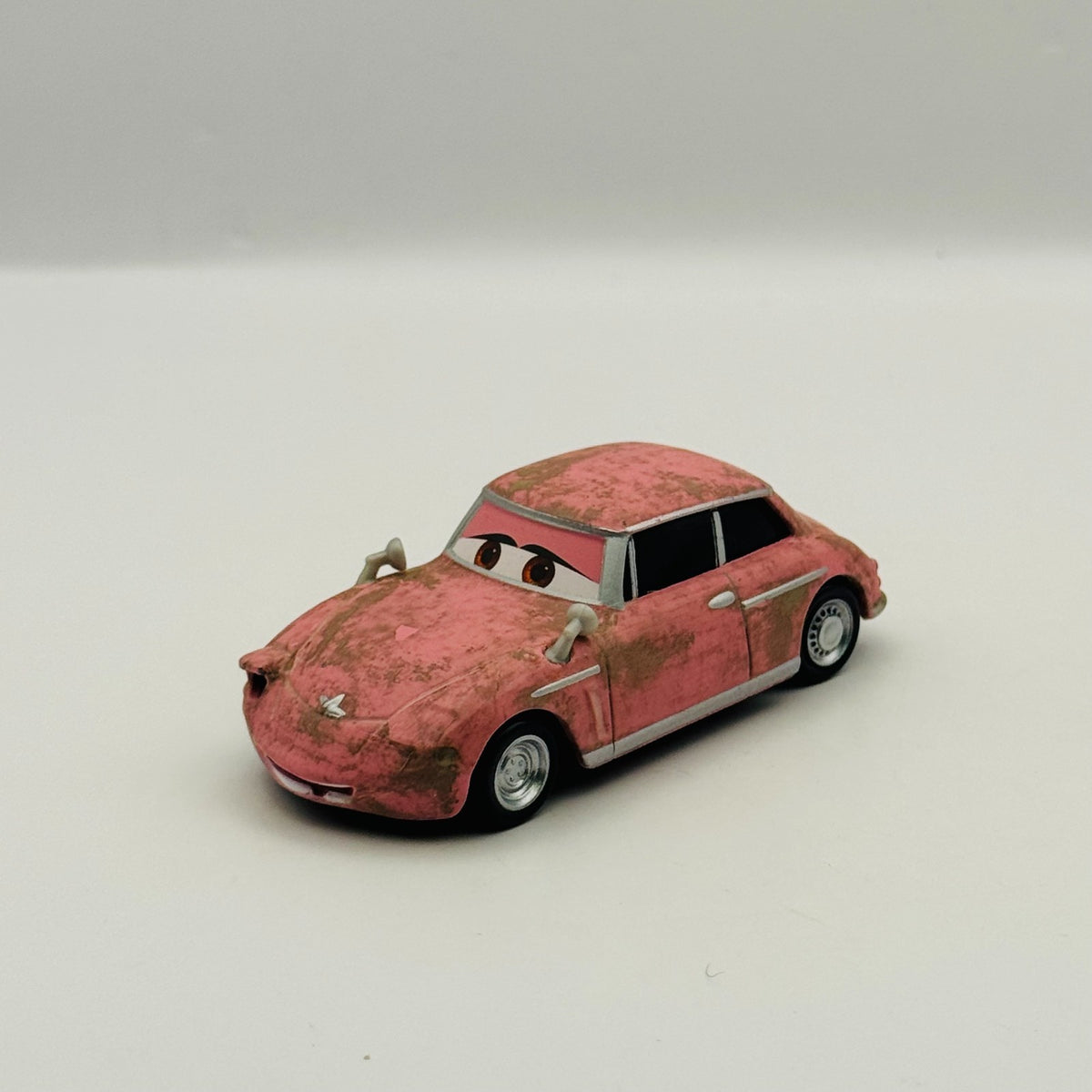 Disney Pixar Cars - GEARTRUDE Paris Tour 2014 - 1:55 Diecast