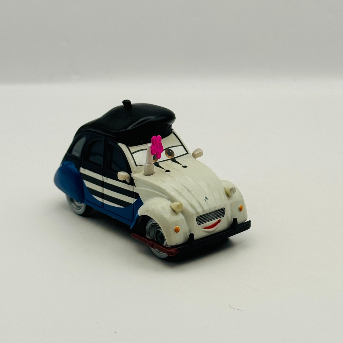 Disney Pixar Cars - LOUIS LARUE Paris Tour 2014 - 1:55 Diecast