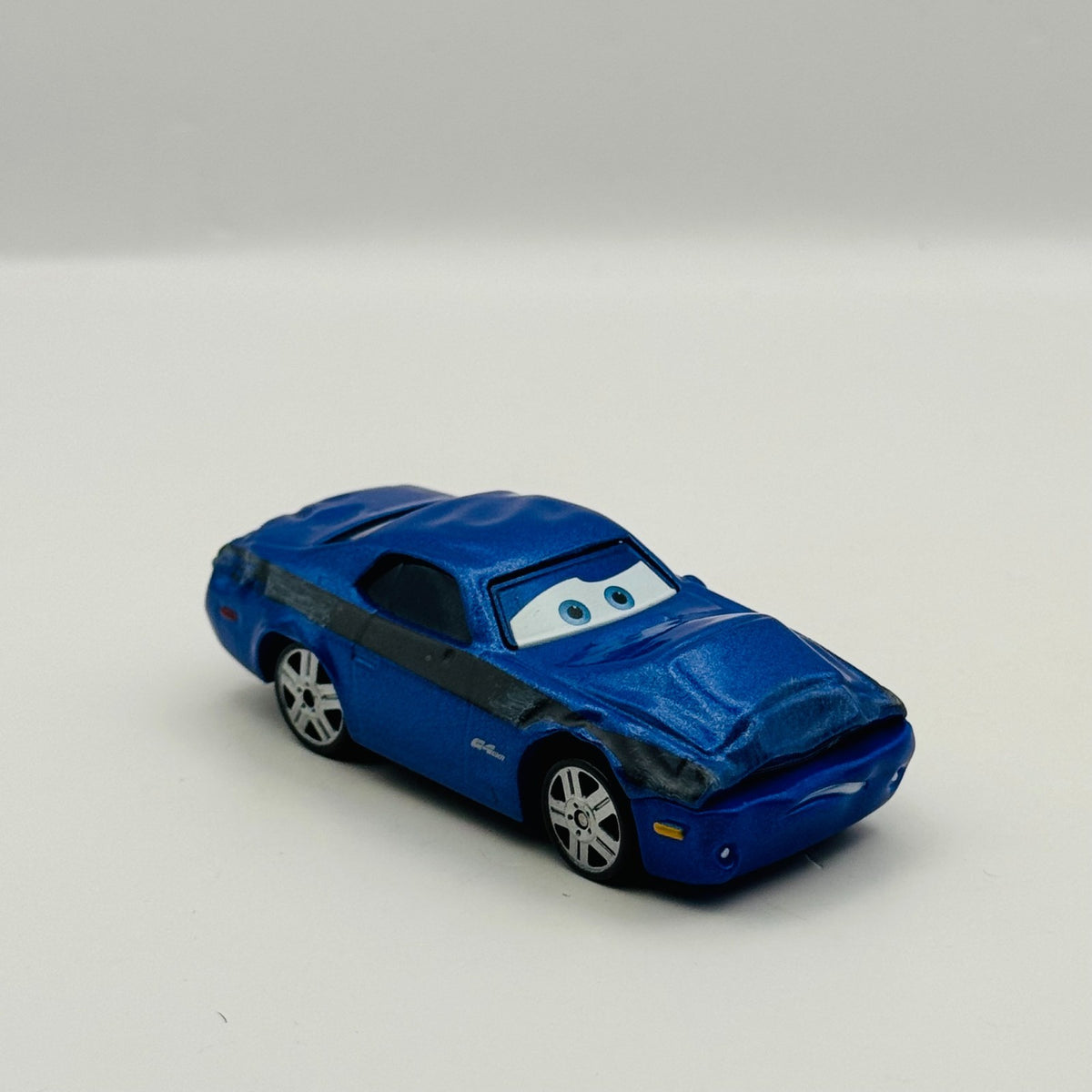 Disney Pixar Cars - DAMAGED ROD TORQUE REDLINE - 1:55 Diecast