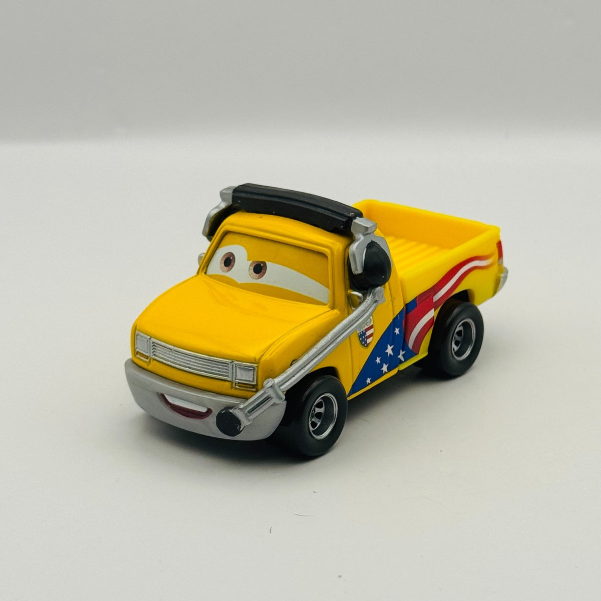 Disney Pixar Cars - JOHN LASSETIRE CREW CHIEF JEFF GORVETTE 2014 - 1:55 Diecast