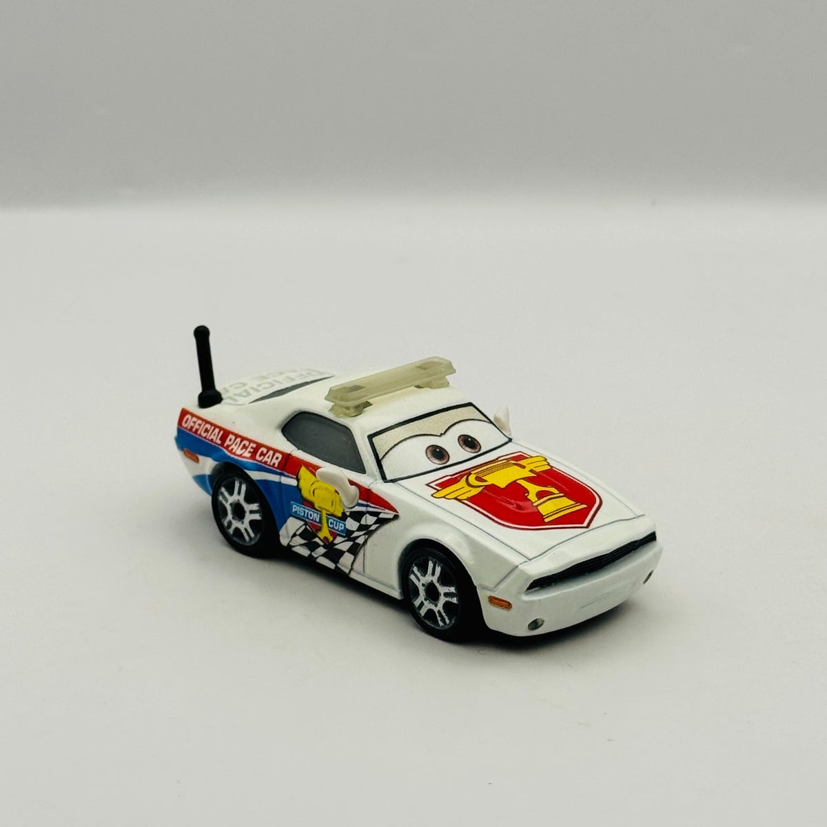 Disney Pixar Cars - PAT TRAXSON Cars 3 2021 - 1:55 Diecast