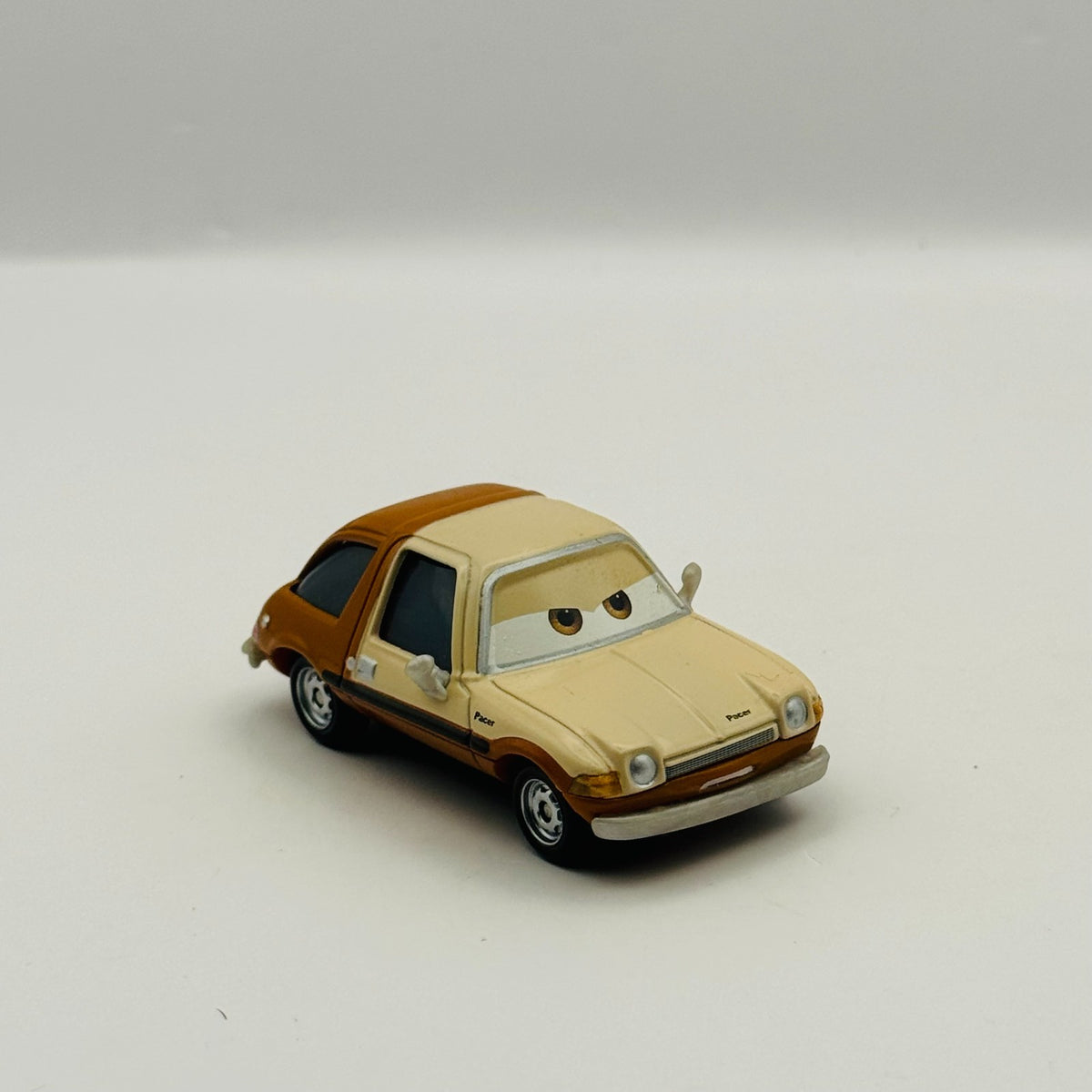 Disney Pixar Cars - TUBBS PACER Lemons 2013 - 1:55 Diecast