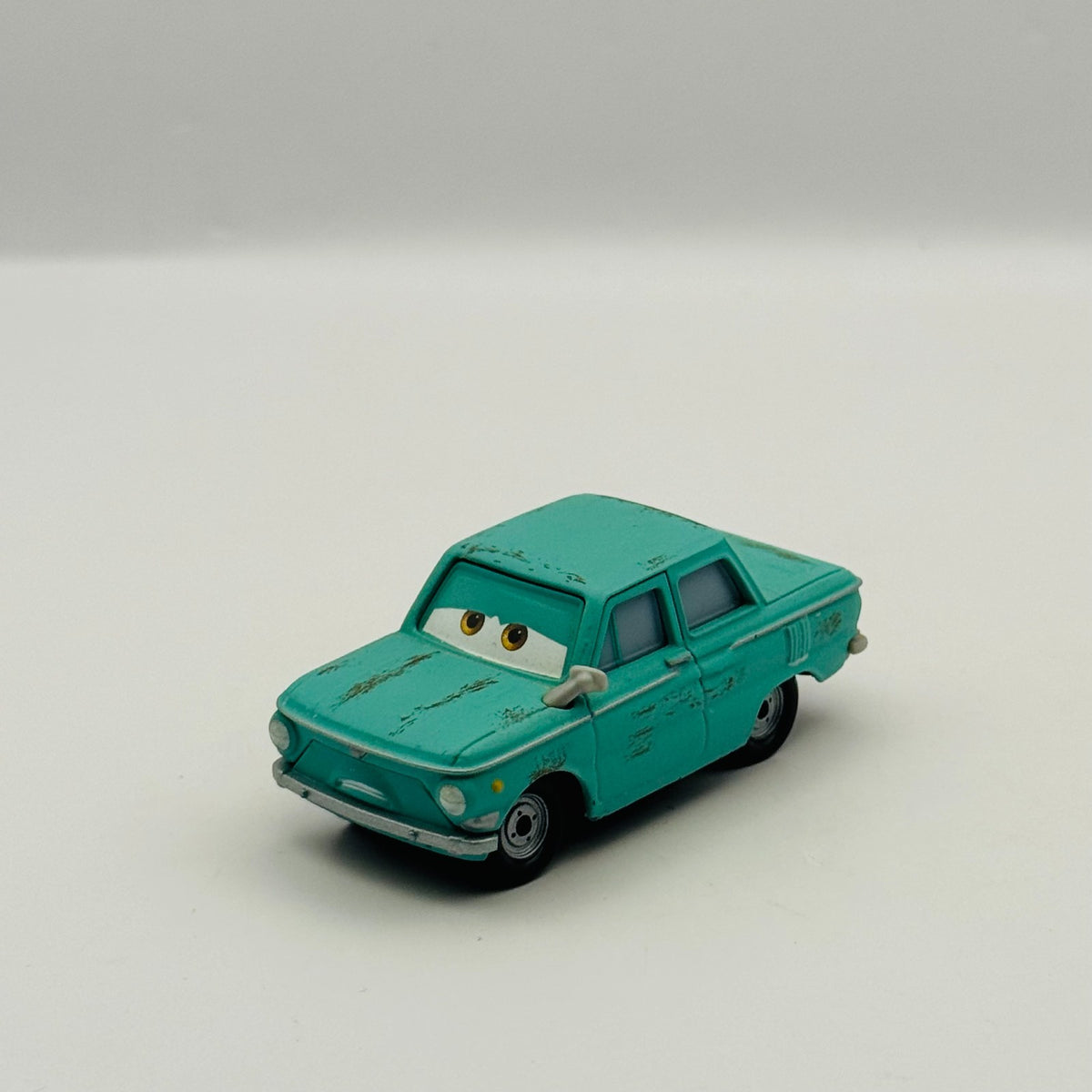 Disney Pixar Cars - PETROV TRUNKOV Cars 2 2011 - 1:55 Diecast
