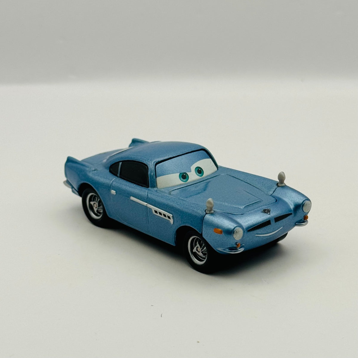 Disney Pixar Cars - FINN MCMISSILE Cars 2 2011 - 1:55 Diecast