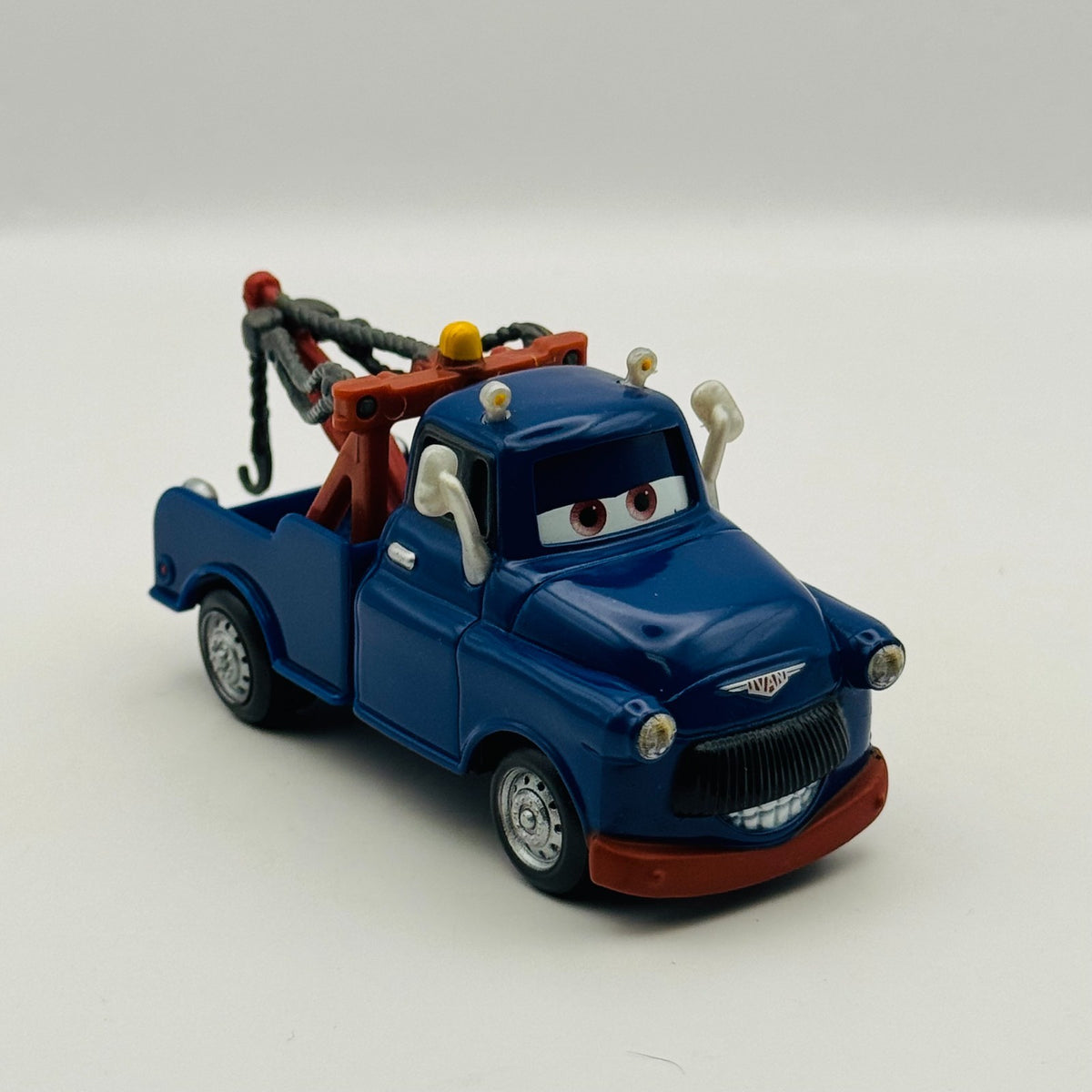 Disney Pixar Cars - IVAN Deluxe Lemons 2014 - 1:55 Diecast