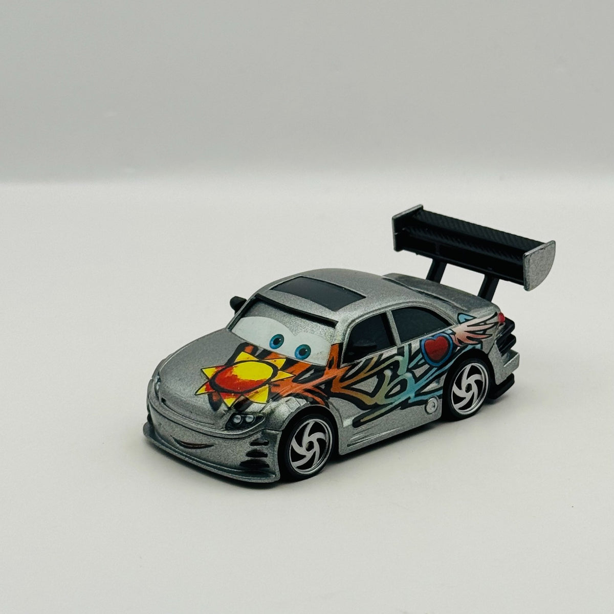 Disney Pixar Cars Toon - MANJI GREEN EYES Tokyo Mater 2010 - 1:55 Diecast