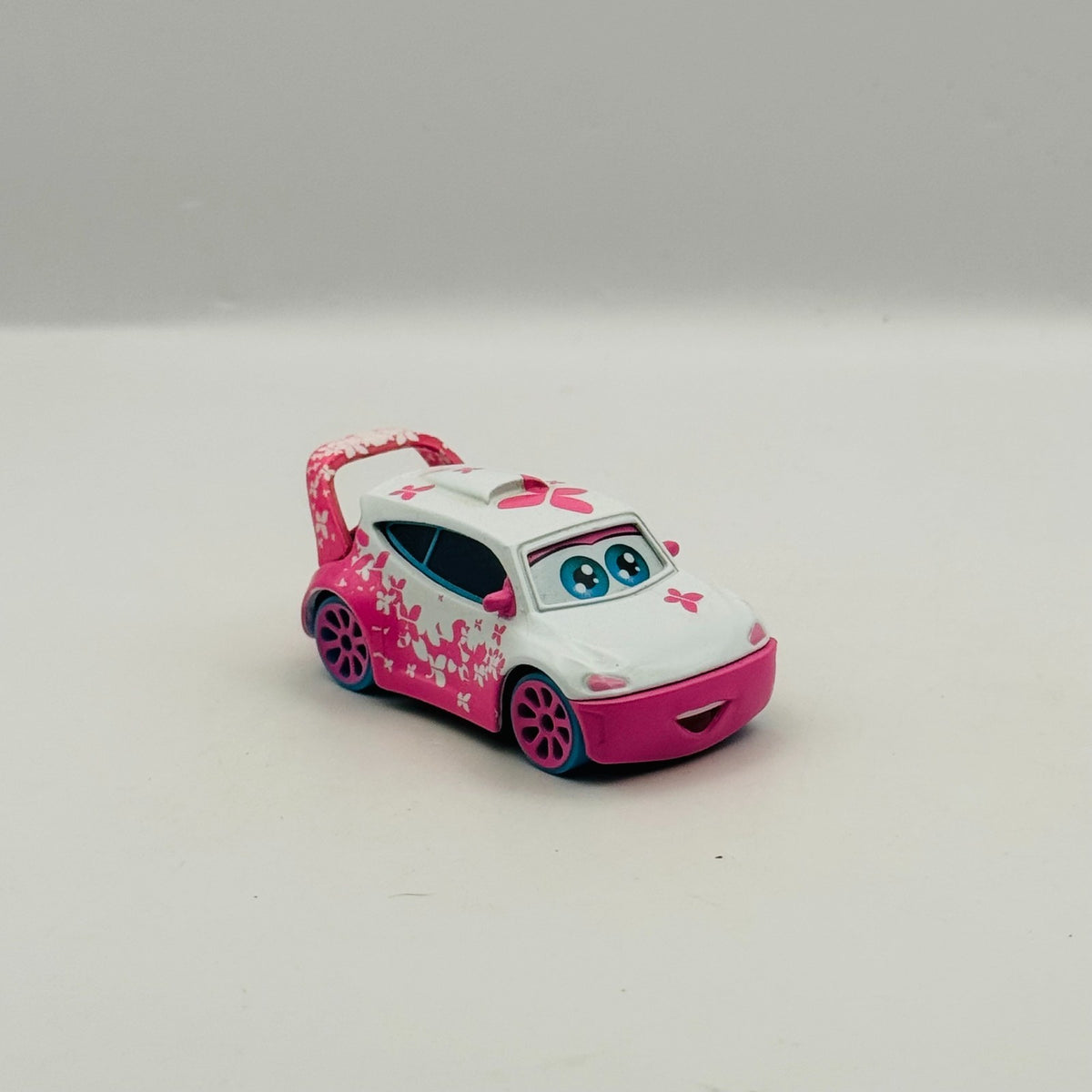 Disney Pixar Cars Toon - CHO Tokyo Mater 2010 - 1:55 Diecast
