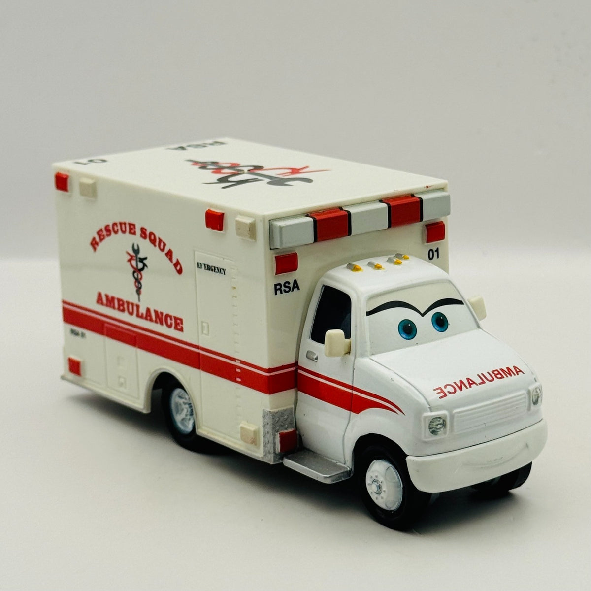 Disney Pixar Cars Toon - RESCUE SQUAD AMBULANCE Rescue Squad Mater- 1:55 Diecast