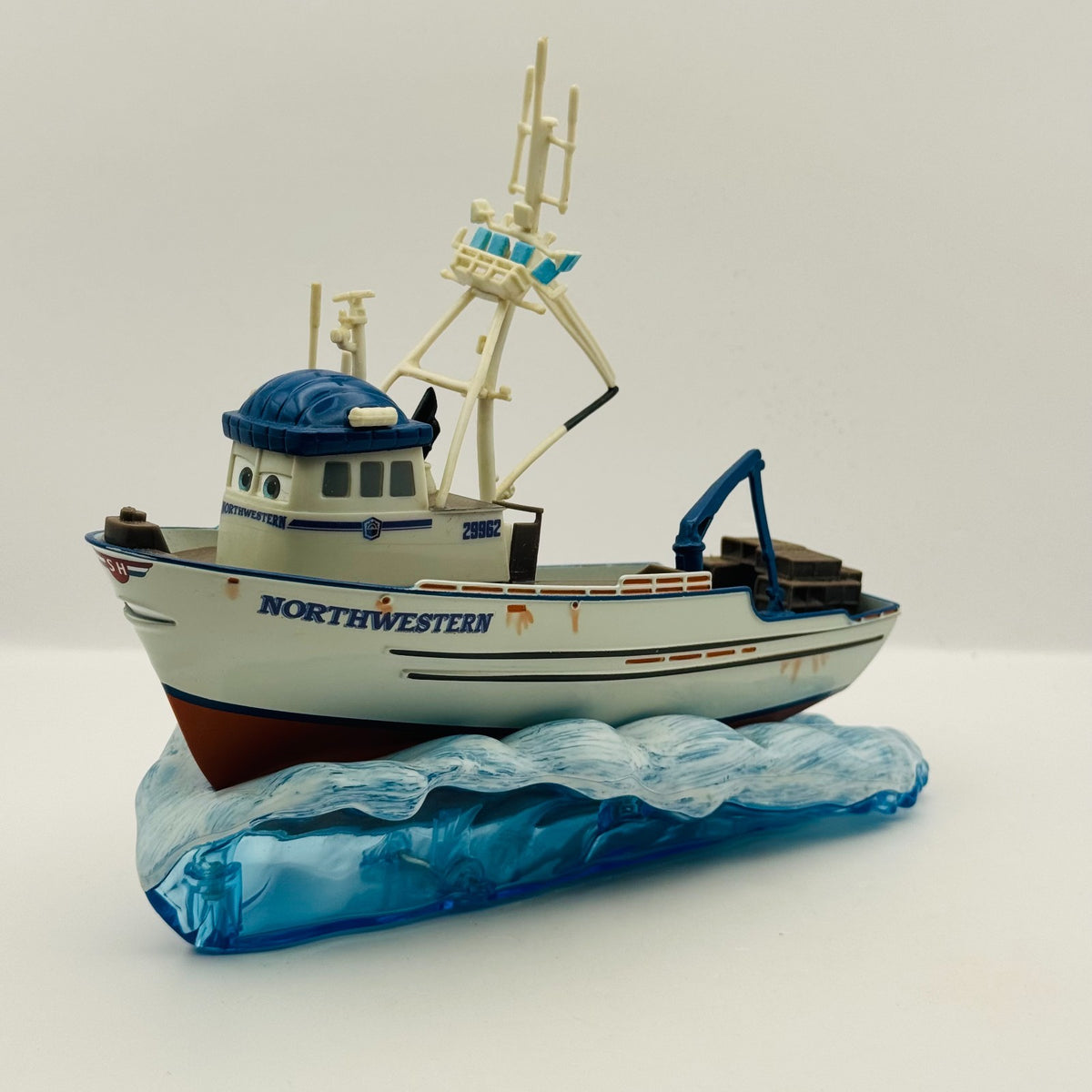 Disney Pixar Cars - CRABBY BOAT cars 2 2011 Disney Store - 1:43 Diecast