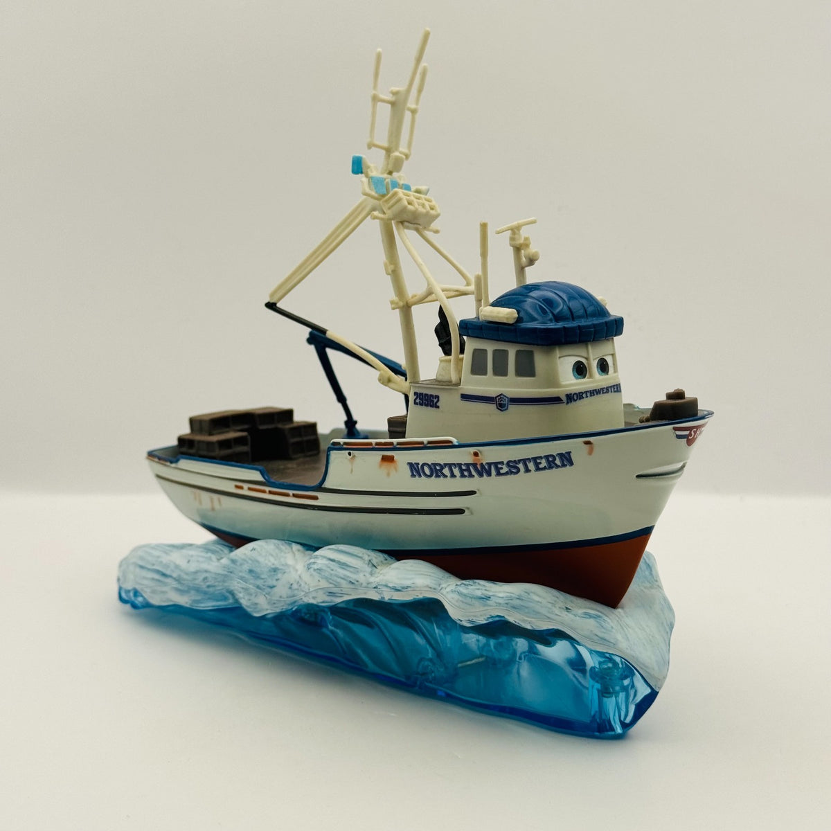 Disney Pixar Cars - CRABBY BOAT cars 2 2011 Disney Store - 1:43 Diecast