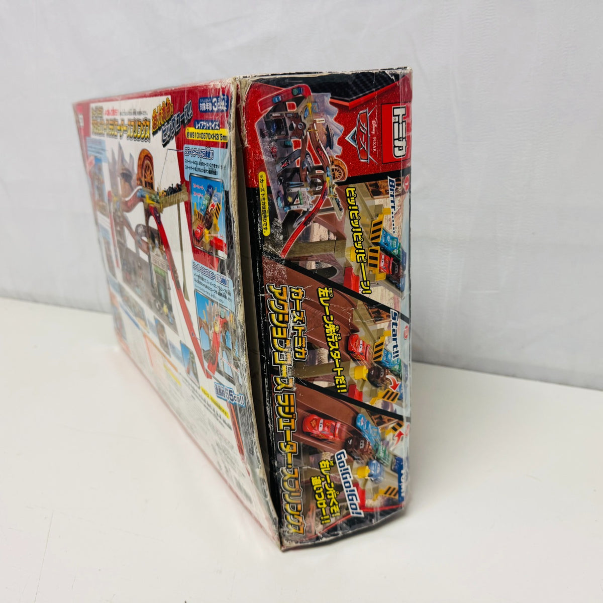 Disney Pixar Cars - Tomica Takara Tomy  - 1:64 Diecast
