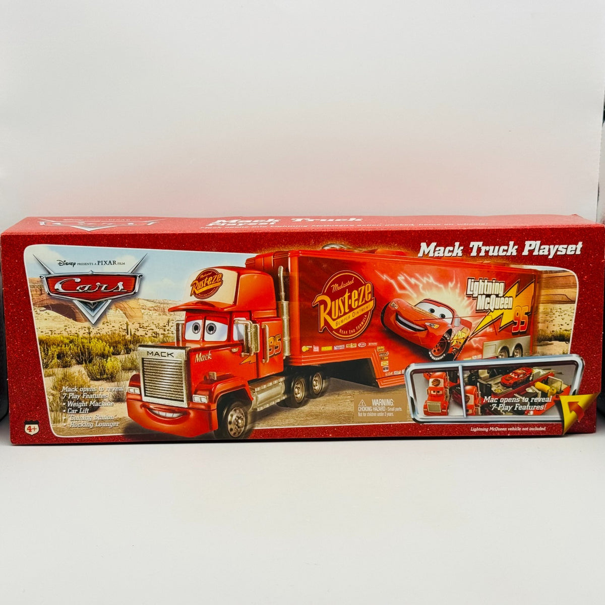 Disney Pixar Cars - MACK TRUCK PLAYSET HAULER Desert Series 2006 - 1:55 Scale