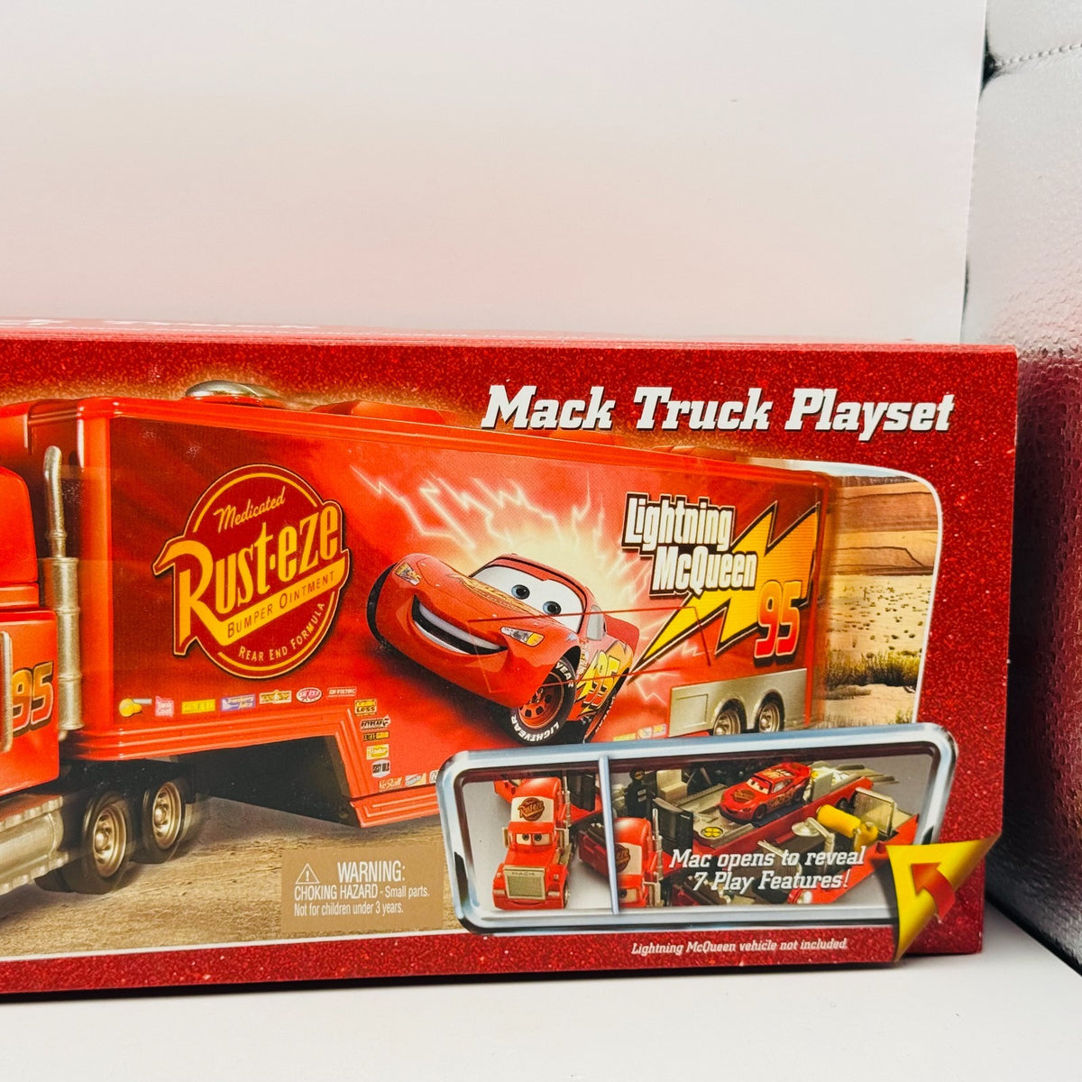 Disney Pixar Cars - MACK TRUCK PLAYSET HAULER Desert Series 2006 - 1:55 Scale