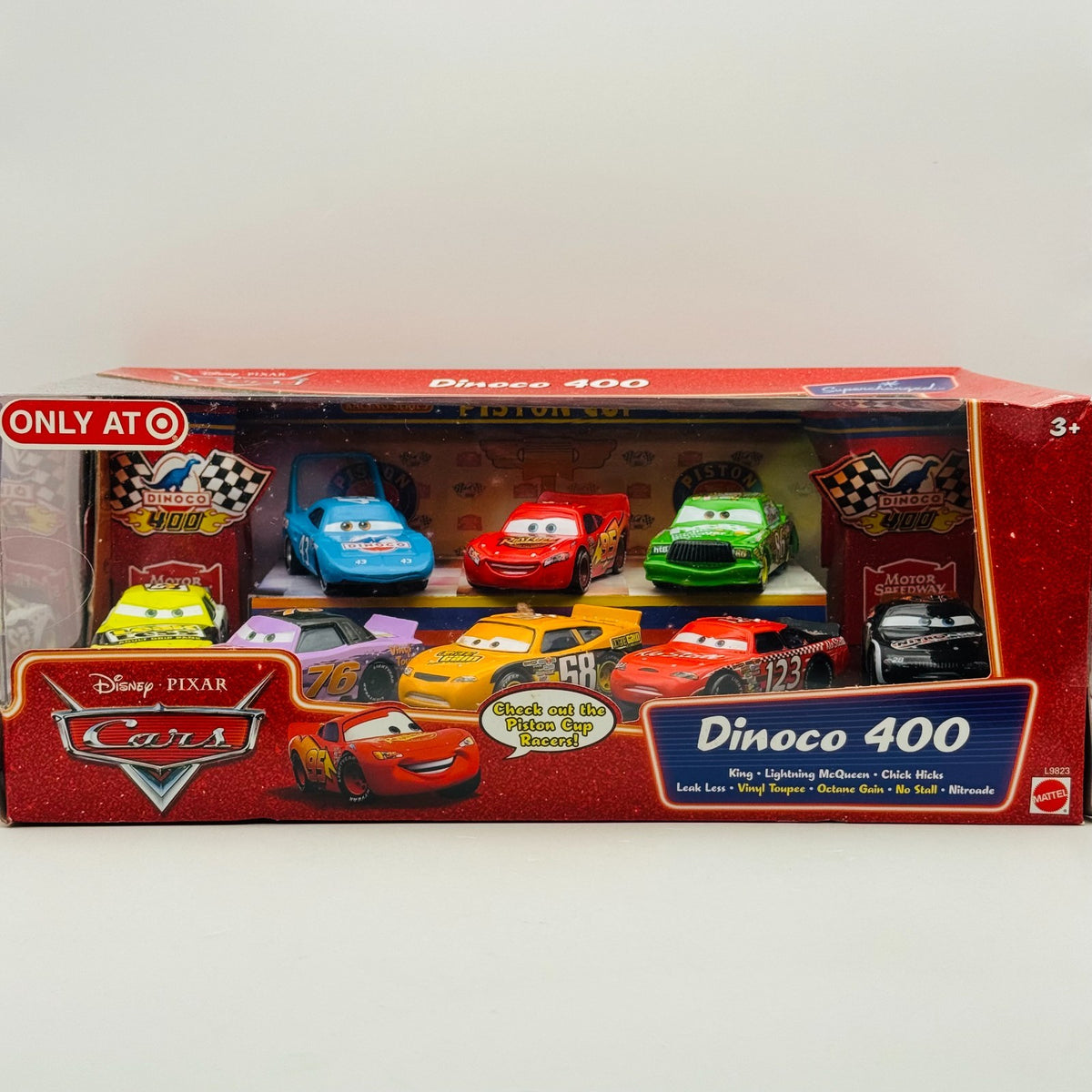 Disney Pixar Cars - DINOCO 400 8-PACK CHICK CRUSTY VINYL KING 2007- 1:55 Diecast