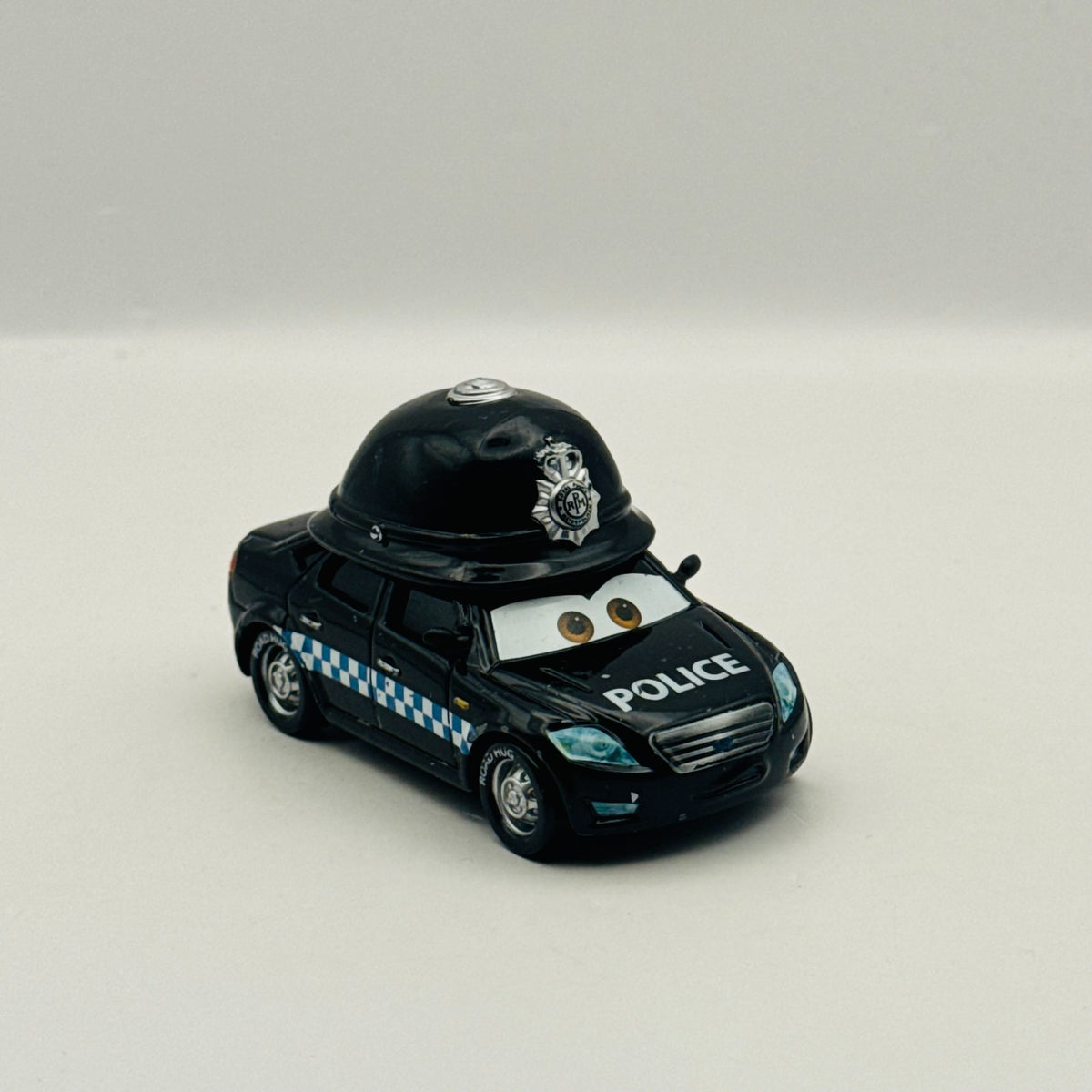 Disney Pixar Cars - DOUG SPEEDCHECK Palace Chaos 2013 - 1:55 Diecast