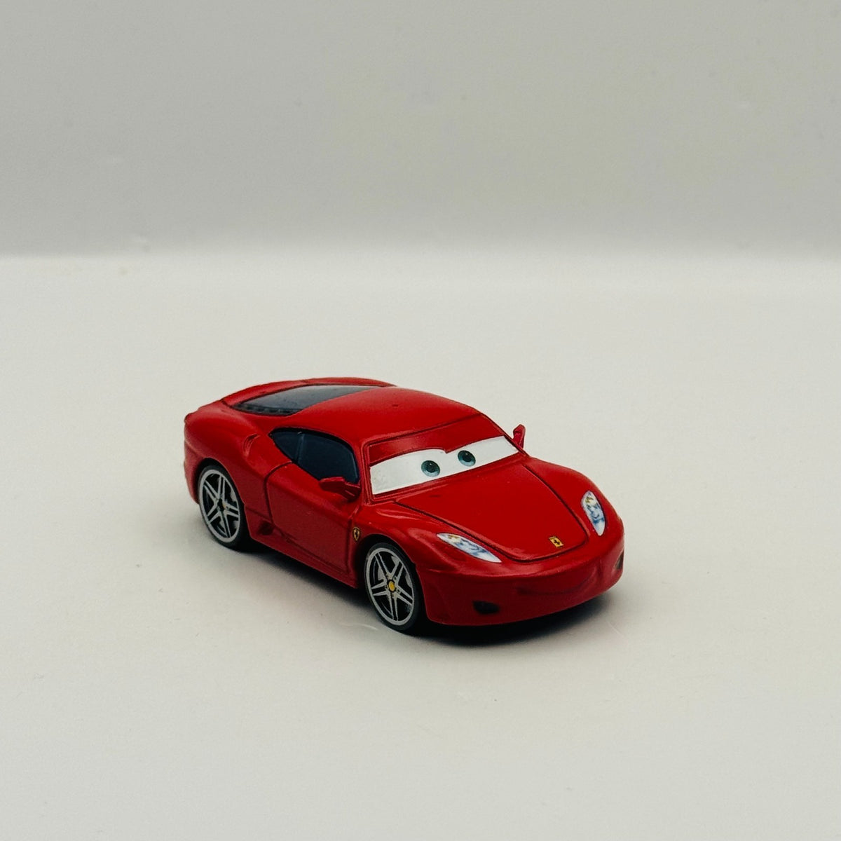 Disney Pixar Cars - FERRARI F430 MICHAEL SCHUMACHER 2007 - 1:55 Diecast