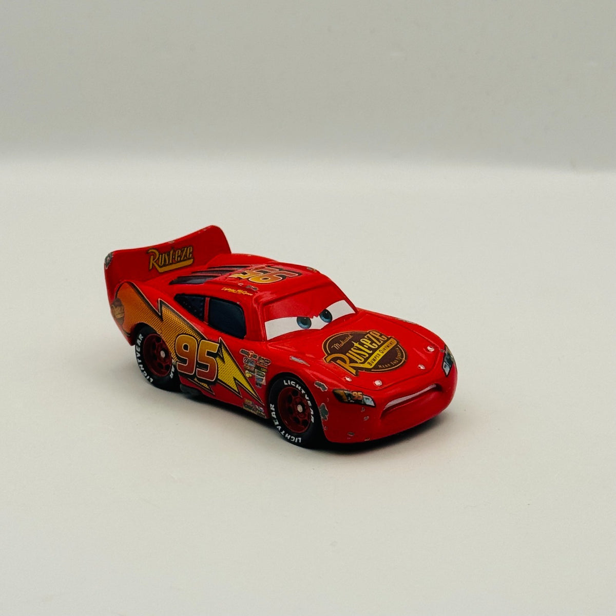 Disney Pixar Cars - DETERMINED LIGHTNING MCQUEEN Piston Cup 2015 - 1:55 Diecast