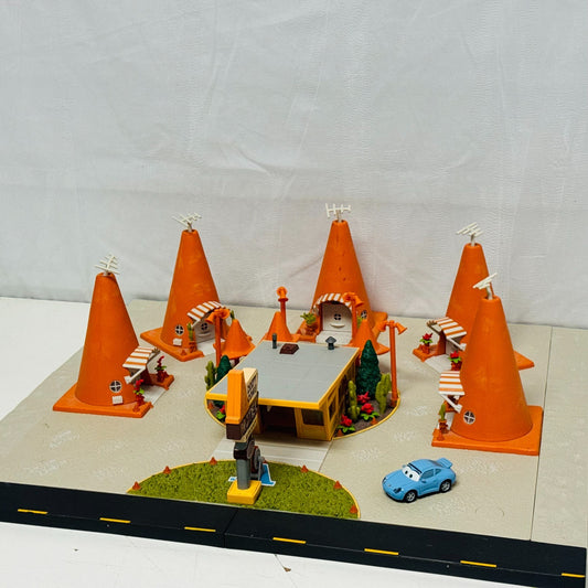 Disney Pixar Cars PRECISION SERIES SALLY'S COZY CONE MOTEL Light Up 1:55 Diecast