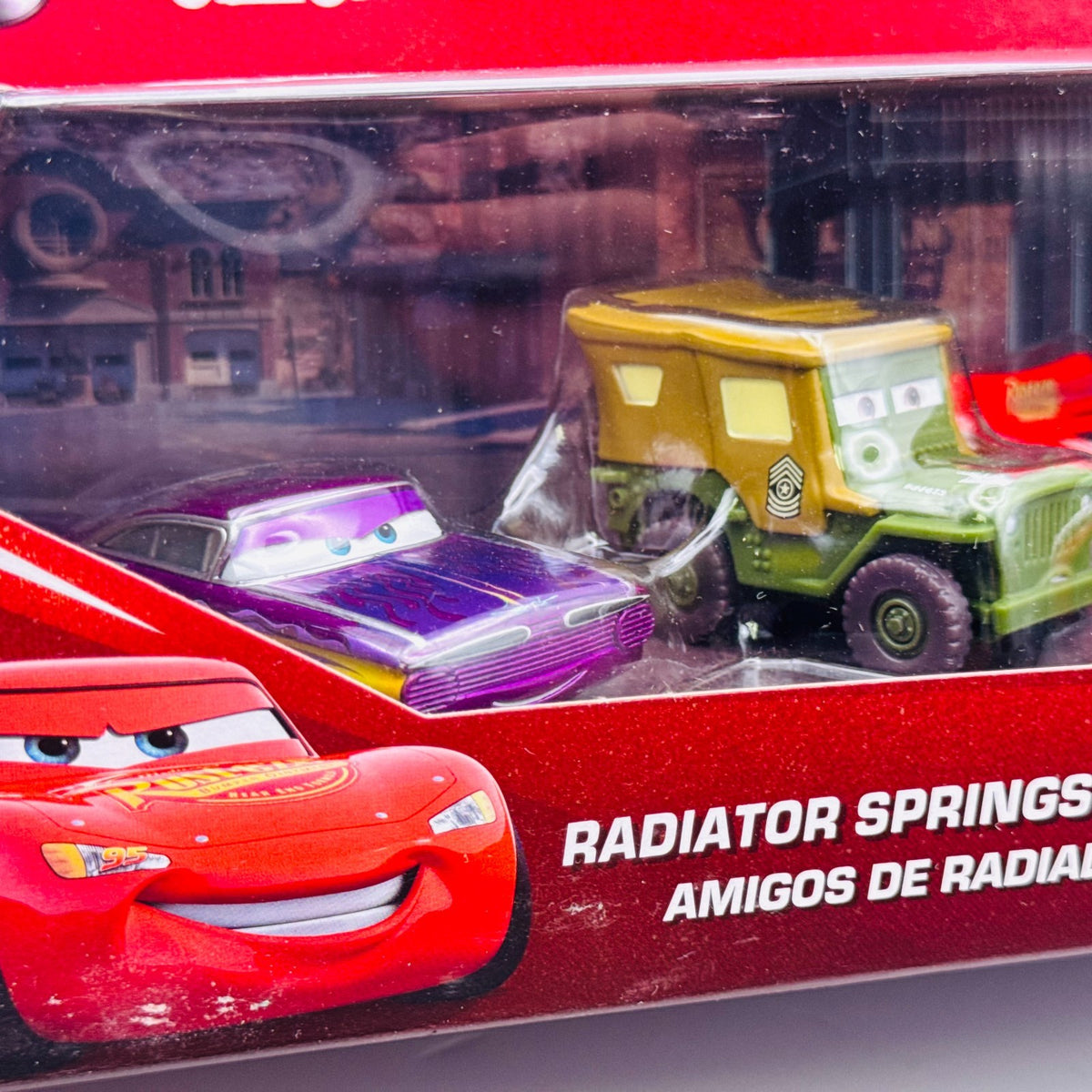 Disney Pixar Cars RADIATOR SPRINGS FRIENDS 5PK Purple Ramone Lizzie 1:55 Diecast