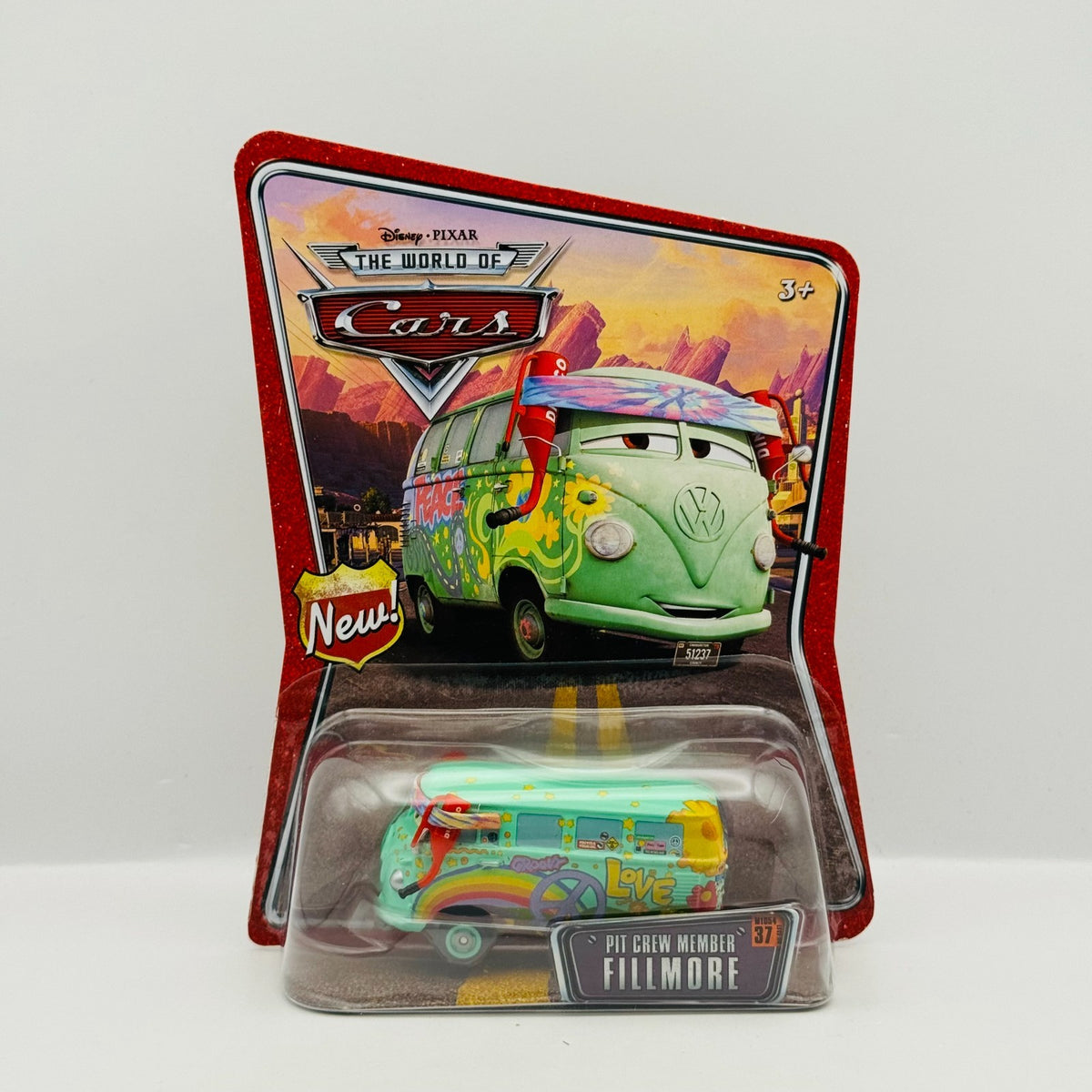Disney Pixar Cars - PIT CREW MEMBER FILLMORE World of Cars 2008 - 1:55 Diecast