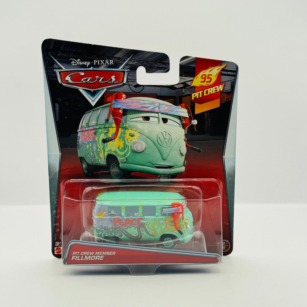 Disney Pixar Cars - PIT CREW MEMBER FILLMORE 95 Pit Crew 2015 - 1:55 Diecast
