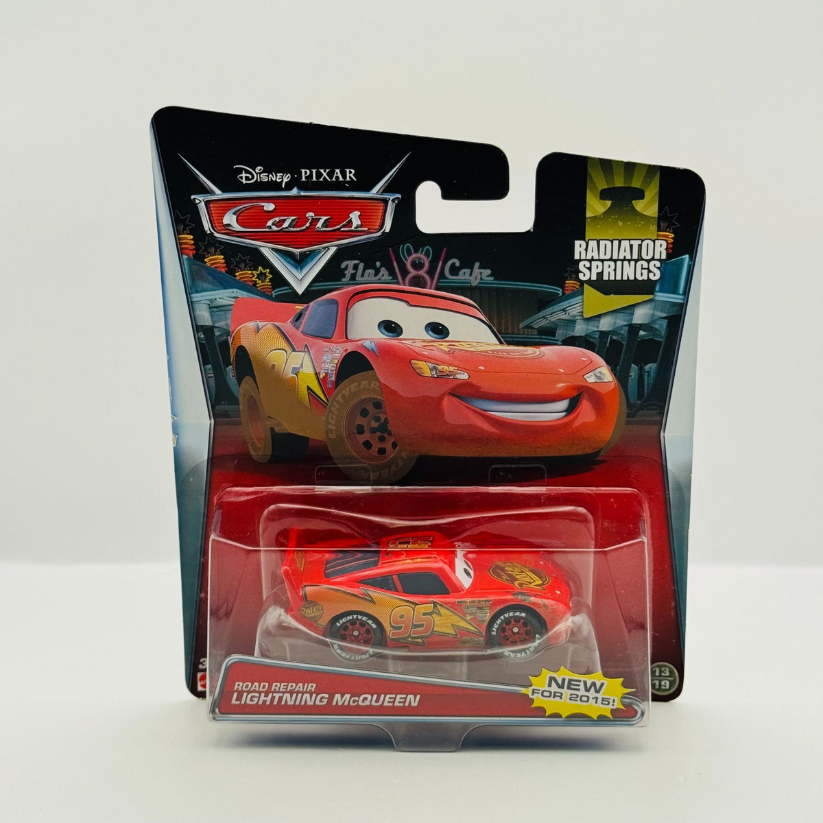 Disney Pixar Cars - ROAD REPAIR MCQUEEN Radiator Springs 2015 - 1:55 Diecast