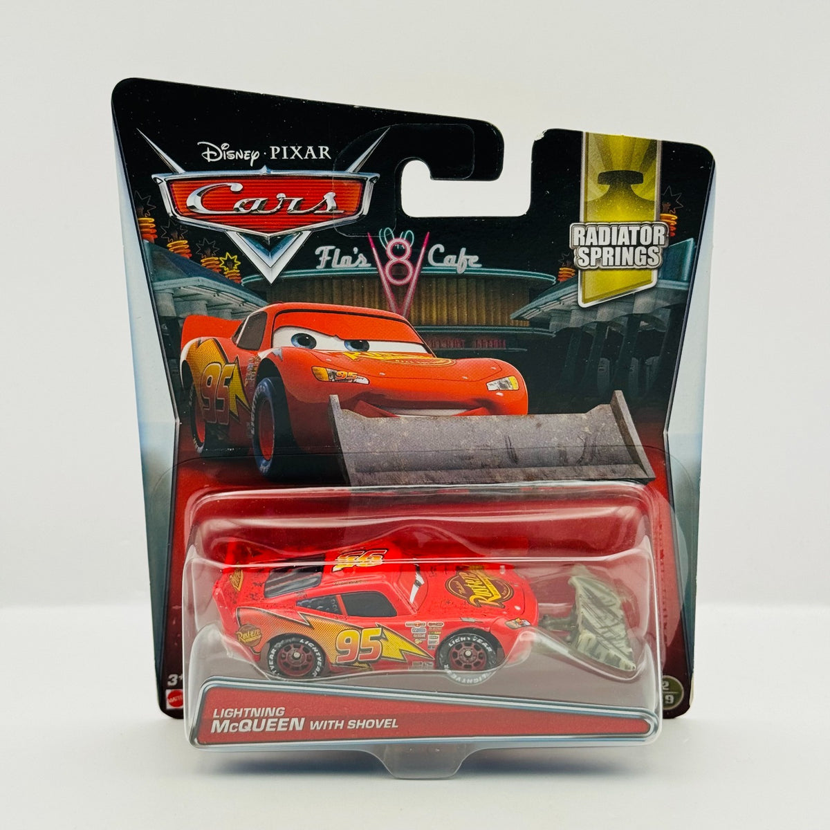 Disney Pixar Cars - MCQUEEN WITH SHOVEL Radiator Springs 2017 - 1:55 Diecast