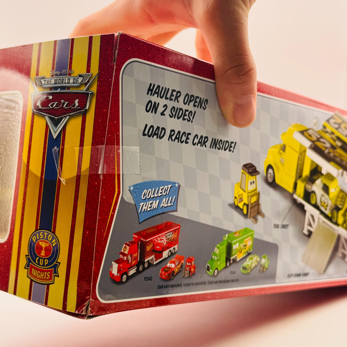 Disney Pixar Cars - TEAM LEAK LESS CREW HAULER & PITTY *RESEALED* - 1:55 Diecast
