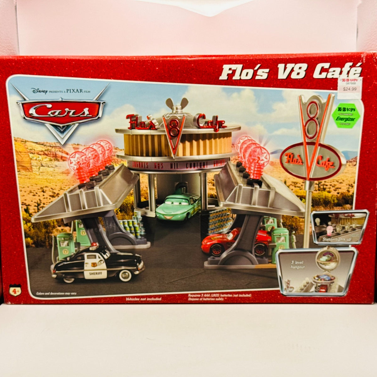 Disney Pixar Cars - RADIATOR SPRINGS LIGHT-UP FLO'S V8 CAFE 2006 - 1:55 Diecast
