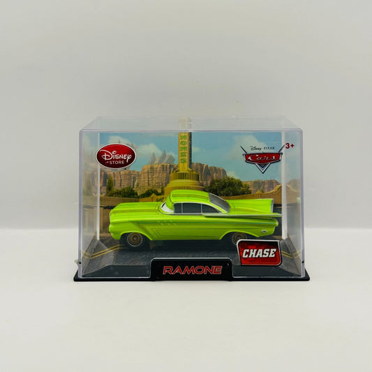 Disney Pixar Cars - GREEN BODY SHOP ARTIST RAMONE Disney Store - 1:43 Diecast