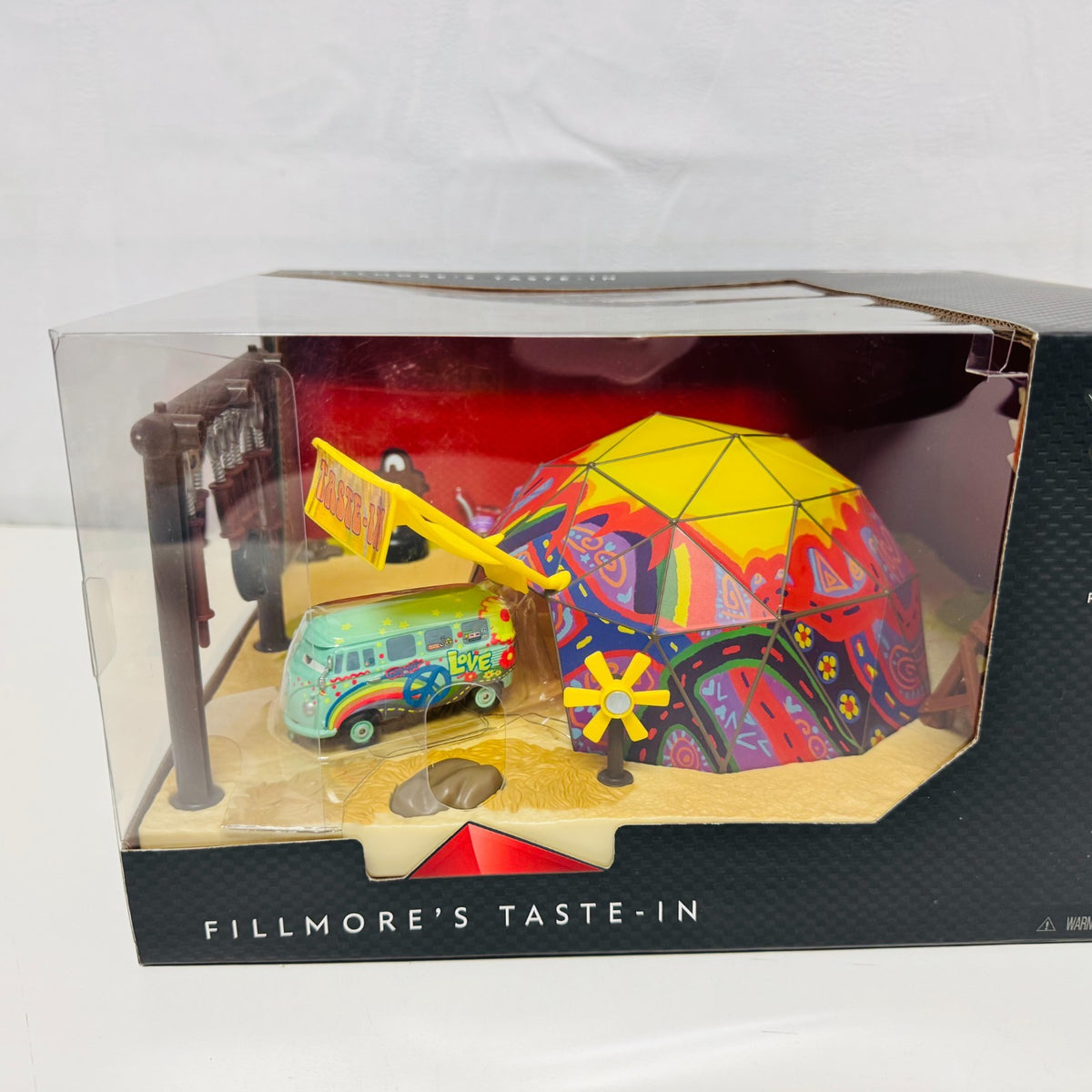 Disney Pixar Cars PRECISION SERIES FILLMORE'S TASTE-IN Light Up - 1:55 Diecast