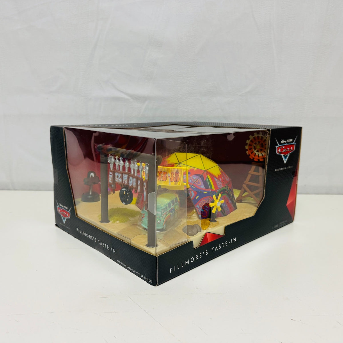 Disney Pixar Cars PRECISION SERIES FILLMORE'S TASTE-IN Light Up - 1:55 Diecast