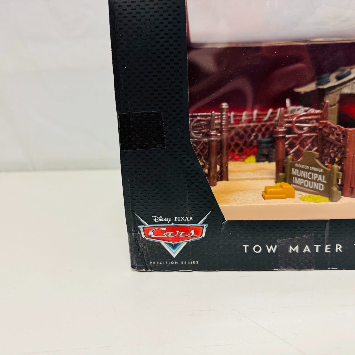 Disney Pixar Cars PRECISION SERIES TOW MATER TOWING & SALVAGE YARD 1:55 Diecast