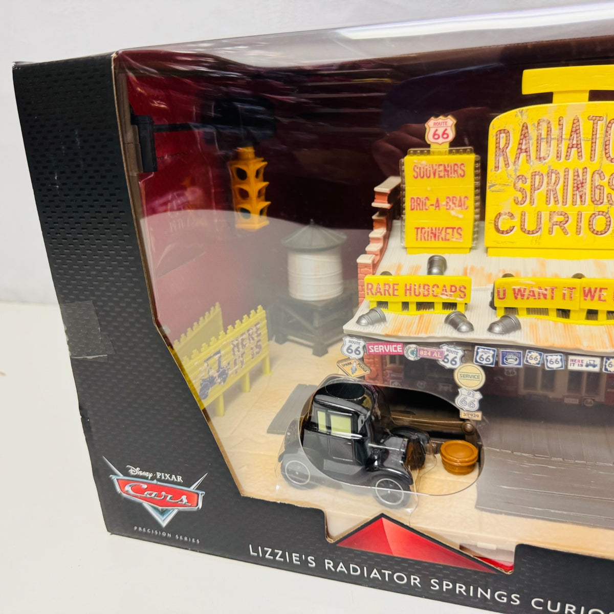 Disney Pixar Cars PRECISION SERIES LIZZIE'S RADIATOR SPRINGS CURIO 1:55 Diecast