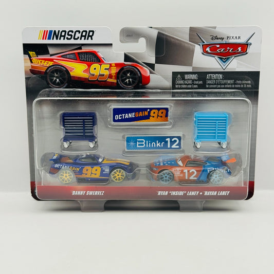 Disney Pixar Cars - NASCAR DANNY SWERVEZ RYAN LANEY ACCESSORY - 1:55 Diecast