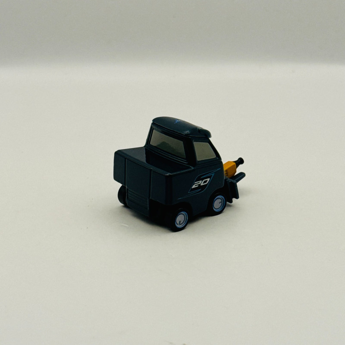 Disney Pixar Cars - STORM PITTY LAURA SPINWELL - 1:55 Diecast *NEW OUT OF BOX*