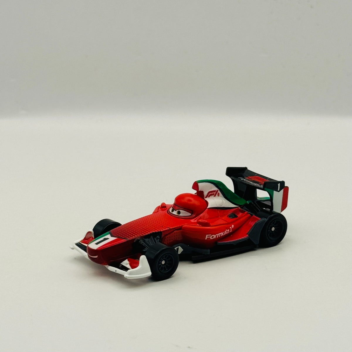Disney Pixar Cars - FORMULA 1 COLLAB 3-PACK MCQUEEN, FRANCESCO 2026 1:55 Diecast