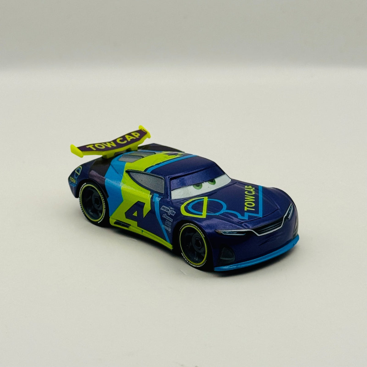 Disney Pixar Cars - J.D. MCPILLAR TOW CAP - 1:55 Diecast *NEW OUT OF BOX*