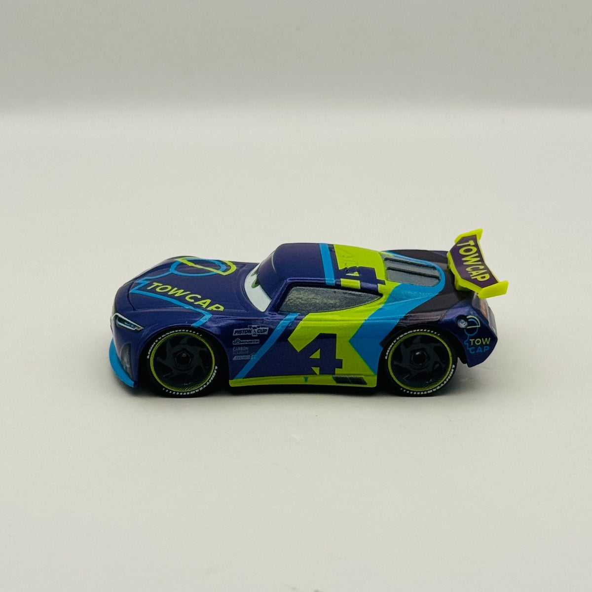 Disney Pixar Cars - J.D. MCPILLAR TOW CAP - 1:55 Diecast *NEW OUT OF BOX*