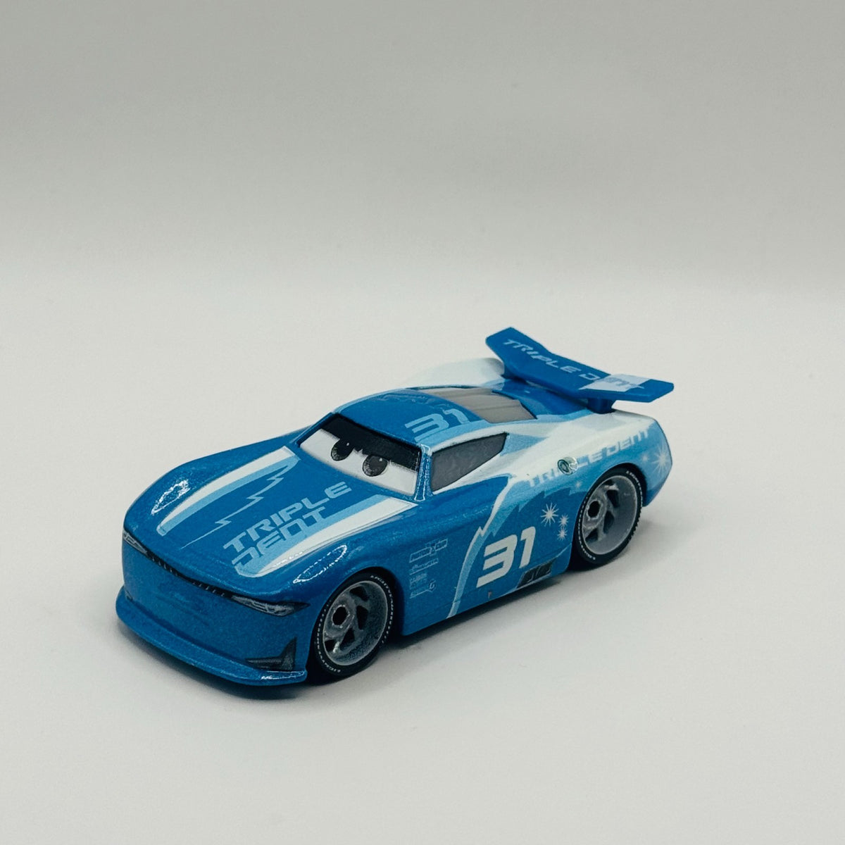 Disney Pixar Cars - CAM SPINNER TRIPLE DENT Next Gen 2025 - 1:55 Diecast