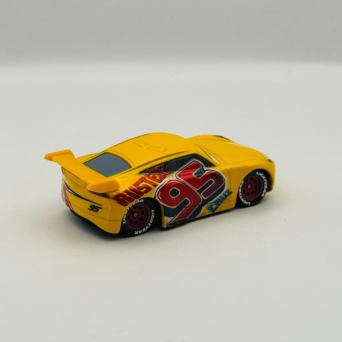 Disney Pixar Cars - RUZT-EZE CRUZ RAMIREZ - 1:55 Diecast *NEW OUT OF BOX*