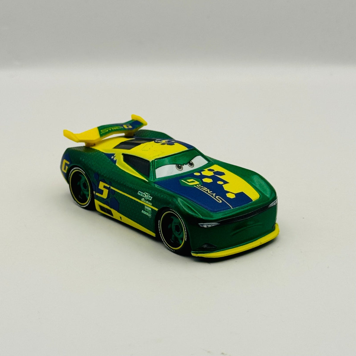 Disney Pixar Cars - ERIC BRAKER SYNERG Next Gen - 1:55 Diecast *NEW OUT OF BOX*