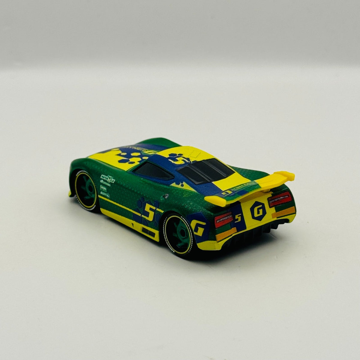 Disney Pixar Cars - ERIC BRAKER SYNERG Next Gen - 1:55 Diecast *NEW OUT OF BOX*
