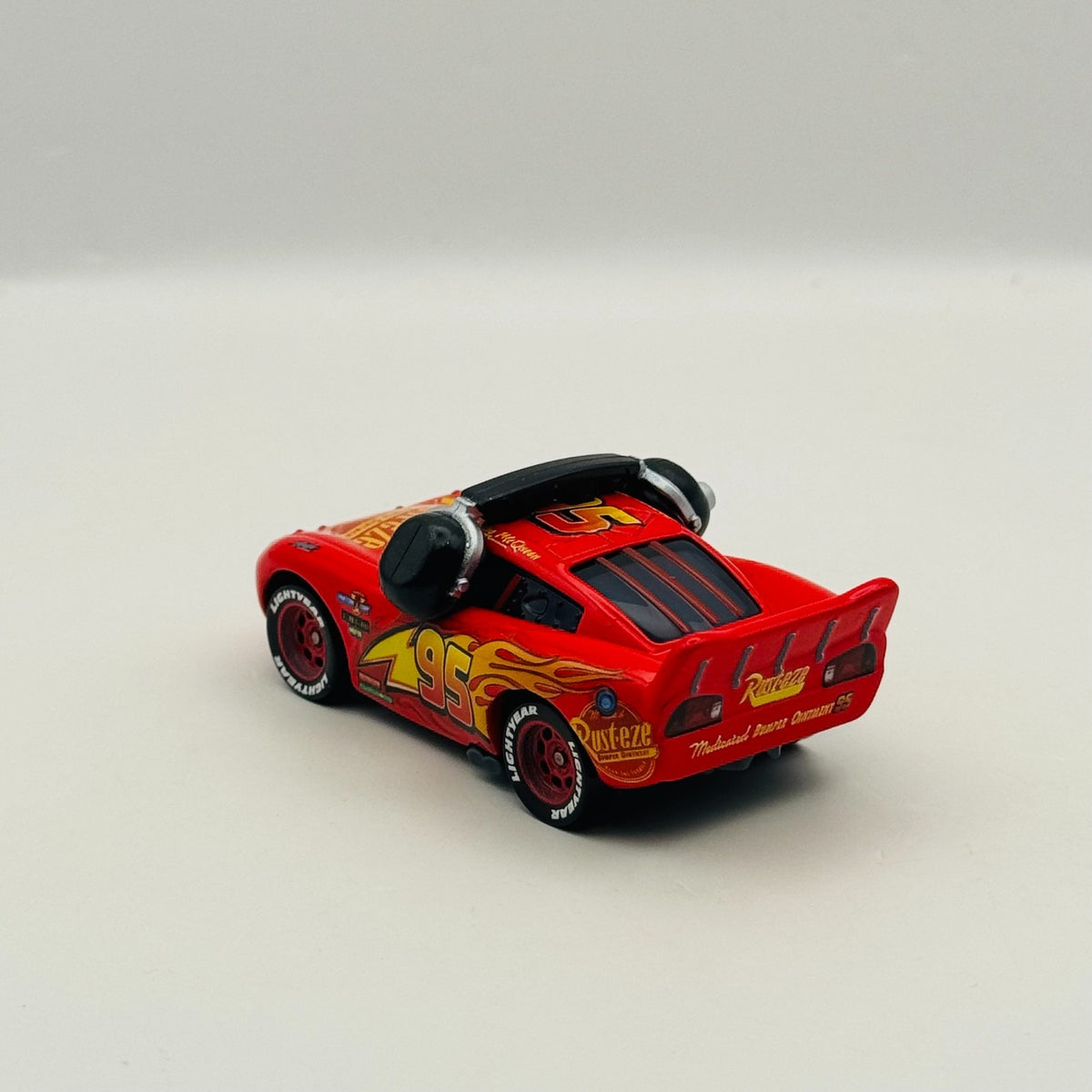 Disney Pixar Cars - HEADSET CREW CHIEF LIGHTNING MCQUEEN CUSTOM - 1:55 Diecast